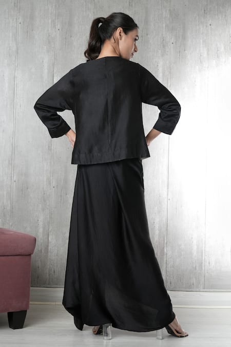 Vara By Vibha N Priti Black Hand Embroidered Tunic & Skirt Set 