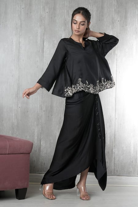 Vara by Vibha n Priti Black Hand Embroidered Tunic & Skirt Set 
