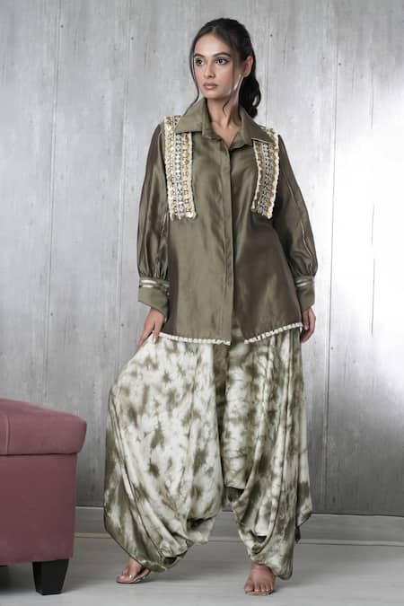 Vara by Vibha n Priti Green Hand Embroidered Chanderi Set 