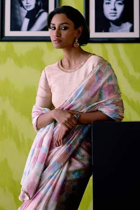 Buy_Deep Thee_Ivory Crepe, Silk Embroidery, Cut Work Round Neck Floral Print Saree With Blouse _Online_at_Aza_Fashions