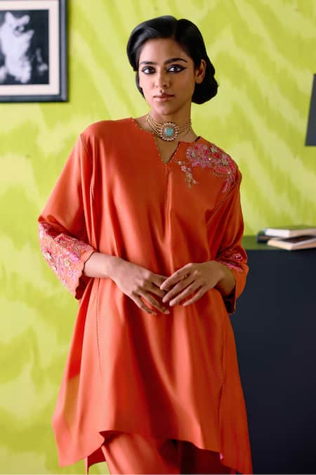 Buy_Deep Thee_Rust Chanderi Embroidery Split V-neck Panelled Short Kaftan Set _Online_at_Aza_Fashions