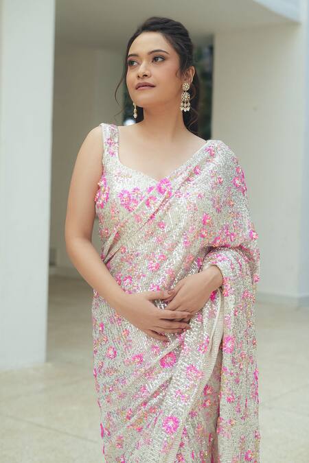 Buy_Pooja Bagaria_Pink Sequins V-neck Flower Dream Pre-draped Saree Set _Online_at_Aza_Fashions