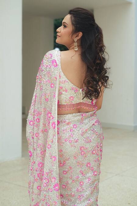 Pooja Bagaria_Pink Sequins V-neck Flower Dream Pre-draped Saree Set _at_Aza_Fashions