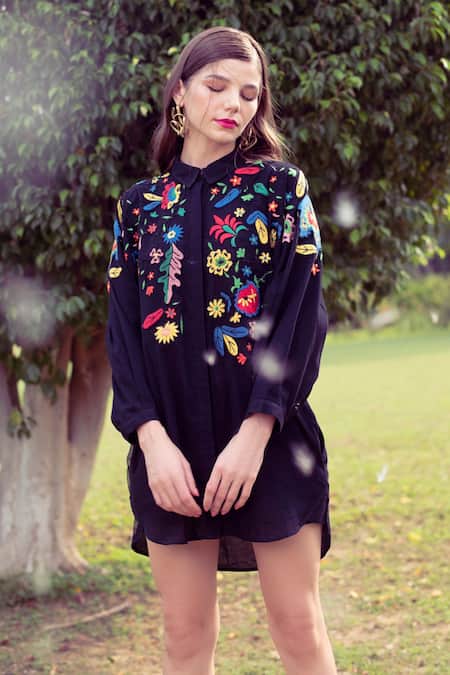 Nika 1.0 Black Cotton Embroidery Collared Floral Dress