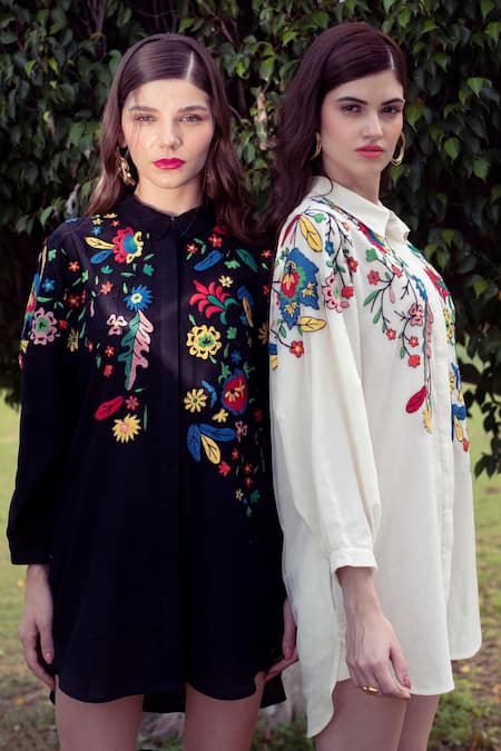 Nika 1.0 Floral Embroidered Black Dress 