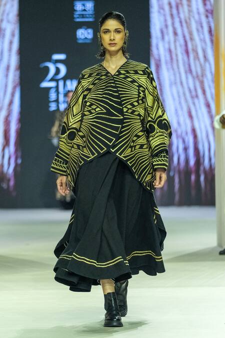 KA-Sha_Black Handloom Cotton Embroidery Round Neck And Gold Handwoven Tunic _at_Aza_Fashions