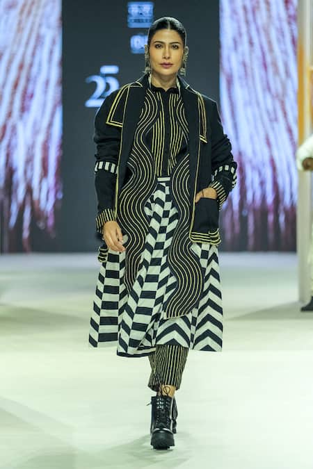 Buy_KA-Sha_Black Cotton Embroidery Handwoven Blazer _Online_at_Aza_Fashions