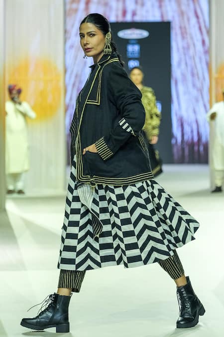 KA-Sha Black & White Chevron Skirt 