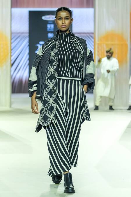 Shop_KA-Sha_Black Cotton High Neck And White Handspun Jacket _Online_at_Aza_Fashions