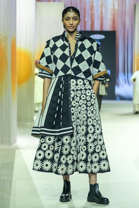 KA-Sha Black & White Organic Cotton Jacket 