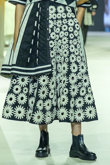 Buy_KA-Sha_Black Cotton And White Floral Print Skirt _Online_at_Aza_Fashions