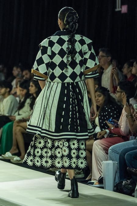 KA-Sha Black & White Checkered Shirt 