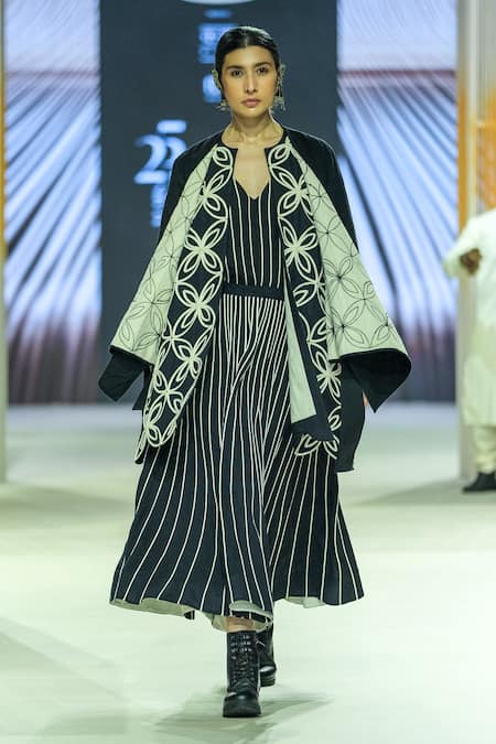 KA-Sha Black & White Handwoven Jacket 