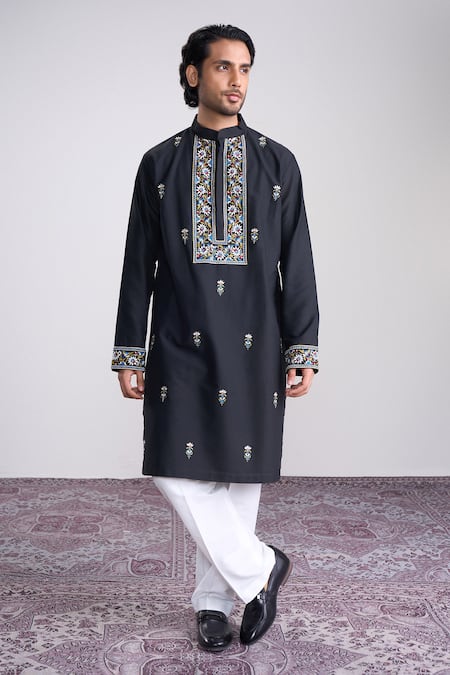 Sanjev Marwaaha Black Embroidered Kurta Set 