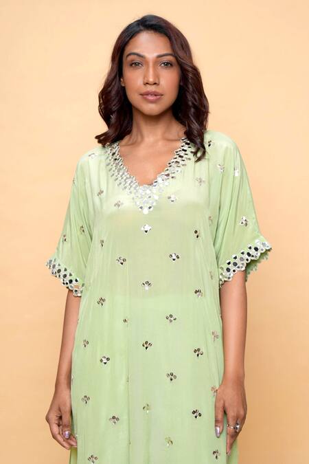Sajeda A Lehry_Green Silk, Crepe Embroidery V-neck Hand Pista Kurta Set _Online_at_Aza_Fashions