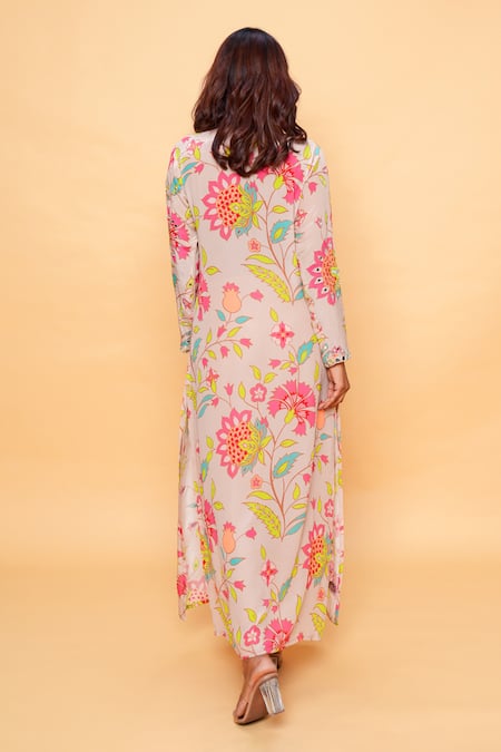 Shop Sajeda A Lehry Beige Silk, Crepe Embroidery Keyhole Neck Hand Floral Kurta And Pant Set at Aza Fashions Shop_Sajeda A Lehry_Beige Silk, Crepe Embroidery Keyhole Neck Hand Floral Kurta And Pant Set _at_Aza_Fashions