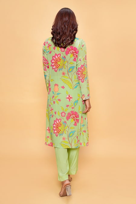 Shop Sajeda A Lehry Green Silk, Crepe Embroidery Keyhole Neck Chandini Floral Pista Kurta Pant Set at Aza Fashions Shop_Sajeda A Lehry_Green Silk, Crepe Embroidery Keyhole Neck Chandini Floral Pista Kurta Pant Set _at_Aza_Fashions