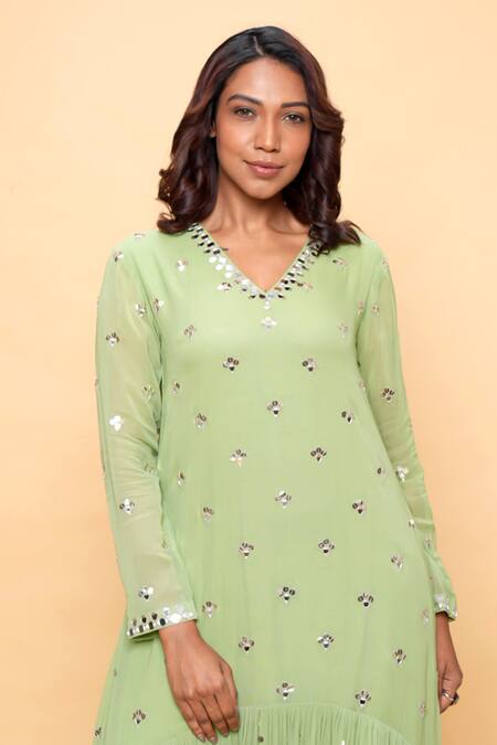 Sajeda A Lehry_Green Georgette Embroidery, Sequins V-neck Hand Pista Kurta Set _Online_at_Aza_Fashions