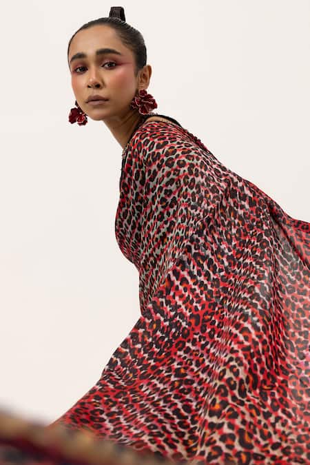 Unallume By Nisha_Red Silk Sequins Leopard Luxe Saree Set _Online_at_Aza_Fashions