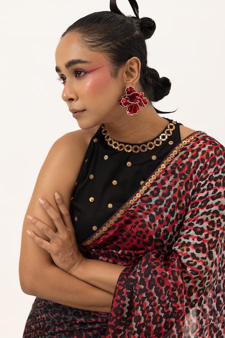 Buy_Unallume By Nisha_Red Silk Sequins Leopard Luxe Saree Set _Online_at_Aza_Fashions