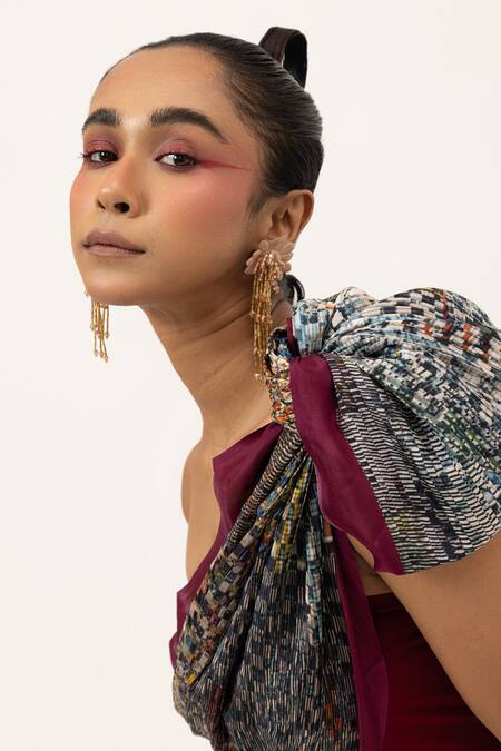 Buy_Unallume By Nisha_Wine Silk Camouflage Saree _Online_at_Aza_Fashions