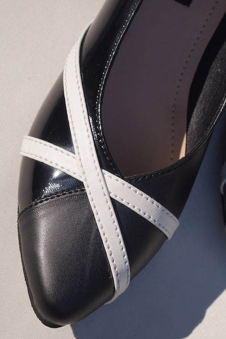 Buy_Shradha Hedau Footwear Couture_Black Clarice Flats _Online_at_Aza_Fashions