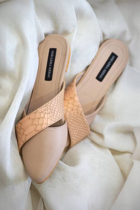 Shop Shradha Hedau Footwear Couture Beige Woody Textured Strap Flats Online at Aza Fashions Shop_Shradha Hedau Footwear Couture_Beige Woody Textured Strap Flats _Online_at_Aza_Fashions