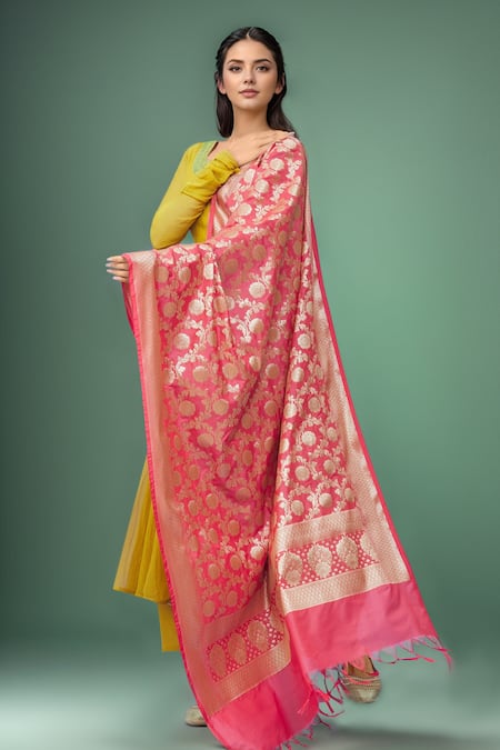 Naintara Bajaj Botanical Woven Fringe Hem Dupatta 