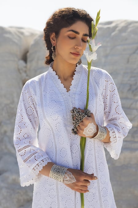 Karaj Jaipur White Lace Work Kurta Set 