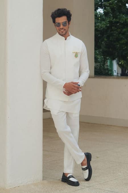 Pooja Bagaria White Linen Crystal Bandi Set 