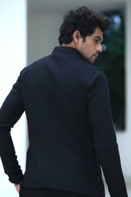 Pooja Bagaria_Black Cotton, Linen Brooches Regal Crystal Bandi Set _Online_at_Aza_Fashions