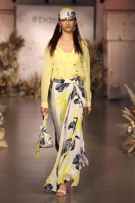 Basanti - Kapde Aur Koffee Yellow Brass Work Skirt Set 