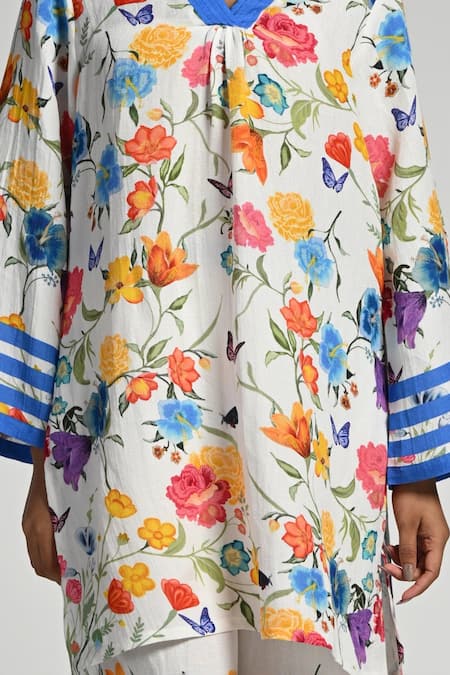 Shop_Taroob_White Linen V-neck Floral Print Kurta Set _Online_at_Aza_Fashions