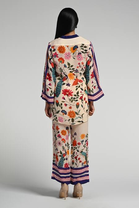 Shop Taroob Multi Color Crepe Embroidery Split V-neck Bageecha Tunic Set at Aza Fashions Shop_Taroob_Multi Color Crepe Embroidery Split V-neck Bageecha Tunic Set_at_Aza_Fashions