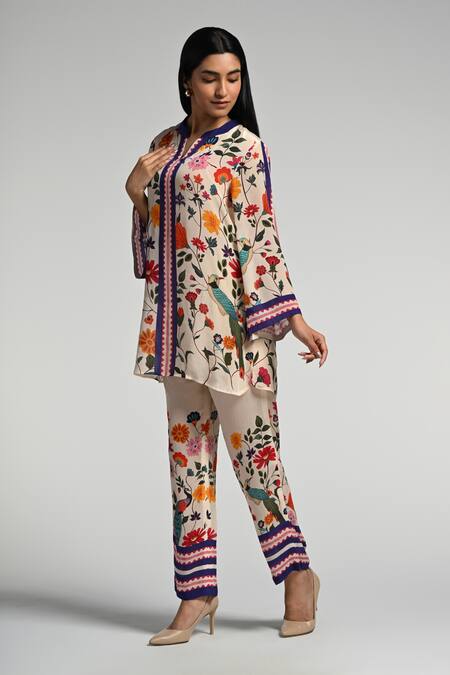 Taroob Multi Color Crepe Embroidery Split V-neck Bageecha Tunic Set Online at Aza Fashions Taroob_Multi Color Crepe Embroidery Split V-neck Bageecha Tunic Set_Online_at_Aza_Fashions