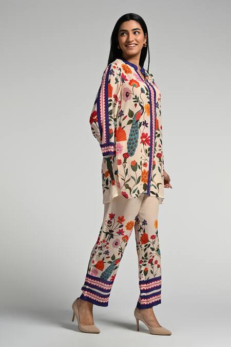 Shop Taroob Multi Color Crepe Embroidery Split V-neck Bageecha Tunic Set Online at Aza Fashions Shop_Taroob_Multi Color Crepe Embroidery Split V-neck Bageecha Tunic Set_Online_at_Aza_Fashions