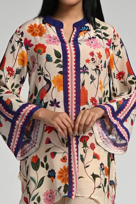 Taroob Multi Color Crepe Embroidery Split V-neck Bageecha Tunic Set at Aza Fashions Taroob_Multi Color Crepe Embroidery Split V-neck Bageecha Tunic Set_at_Aza_Fashions