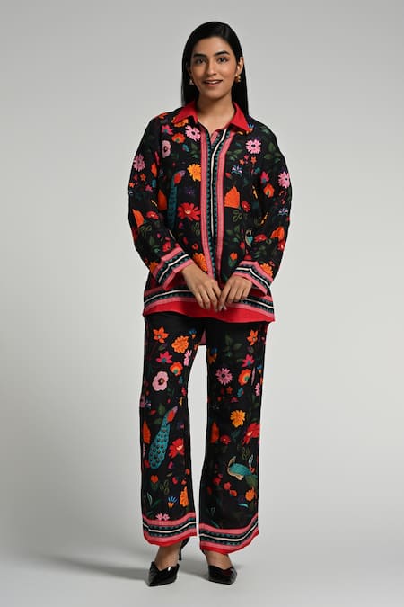 Taroob Black Linen Embroidery Collared Bageecha Co-ord Set 