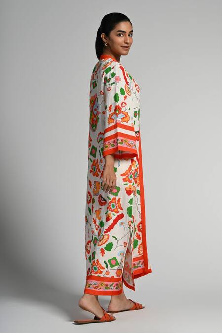 Taroob_Multi Color Linen Embroidery V-neck Floral Utopia Kaftan_Online_at_Aza_Fashions