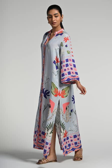 Buy Taroob Sky Blue Linen Mandarin Collar Monkey Pop Kaftan Online at Aza Fashions Buy_Taroob_Sky Blue Linen Mandarin Collar Monkey Pop Kaftan_Online_at_Aza_Fashions