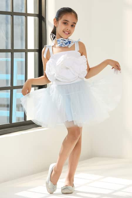 Pnk Isha Arora (Pink) White Tulle, Cotton, Lycra, Poplin Fabric Flowers Soft Blue And Two-piece Set