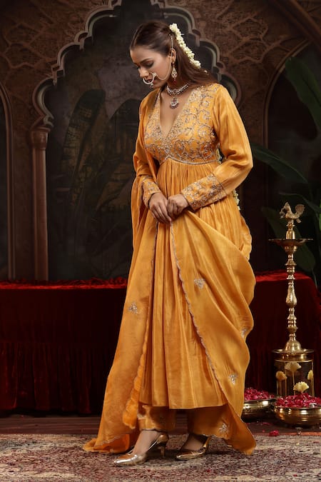 Buy_Miku Kumar_Yellow Tissue, Organza Embroidery V-neck Mustard Hand Anarkali Set 