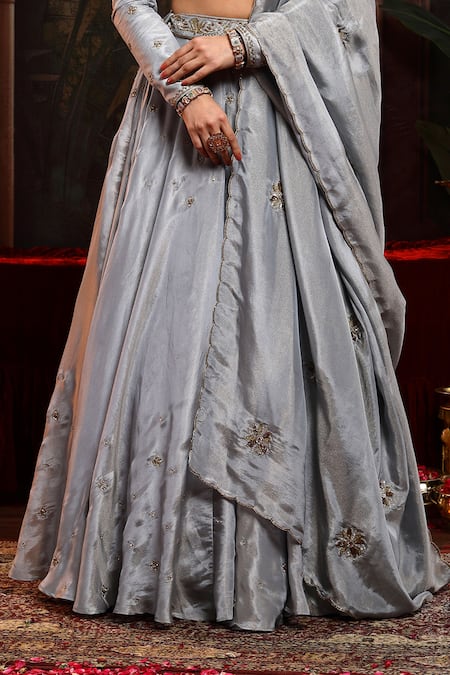 Buy_Miku Kumar_Gray Tissue, Organza Embroidery V-neck Saanjh Jacket Lehenga Set 