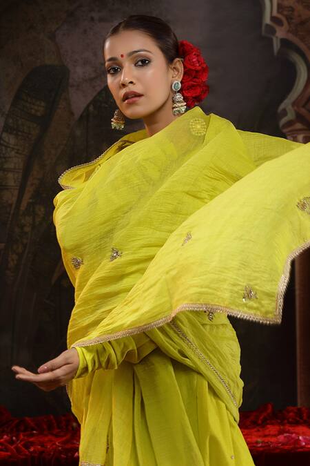 Buy_Miku Kumar_Yellow Chanderi Silk Embroidery Round Neck Vaidehi Suit Set _Online_at_Aza_Fashions