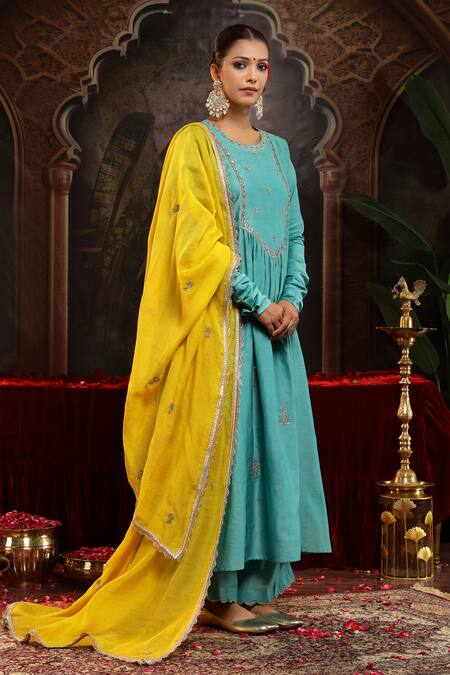 Miku Kumar_Turquoise Chanderi Silk Embroidery Round Neck Taruni Suit Set _at_Aza_Fashions