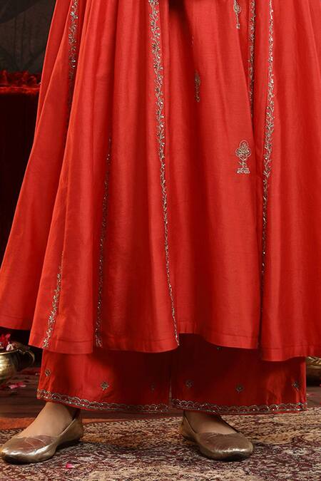 Buy_Miku Kumar_Red Chanderi Silk Embroidery Round Neck Anarkali Suit Set _Online_at_Aza_Fashions