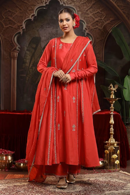 Miku Kumar Red Chanderi Silk Embroidery Round Neck Anarkali Suit Set 