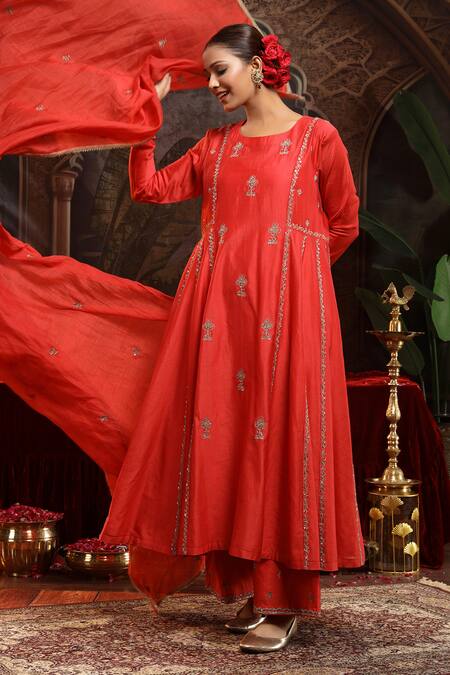 Shop_Miku Kumar_Red Chanderi Silk Embroidery Round Neck Anarkali Suit Set 