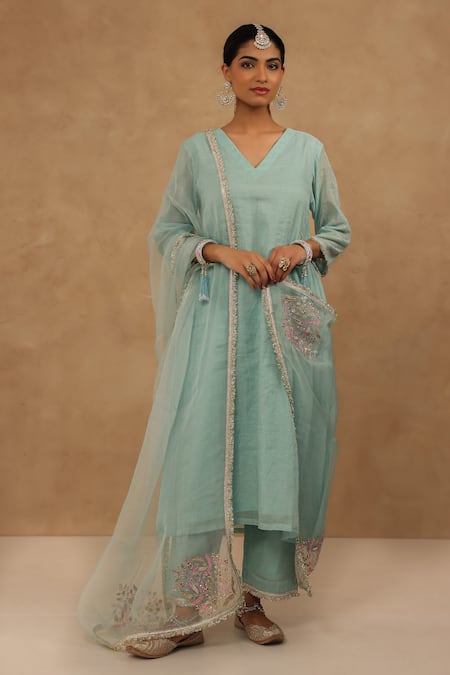 Charu Makkar_Blue Chanderi, Tissue, Organza Embroidery V-neck Light Kurta Set _at_Aza_Fashions