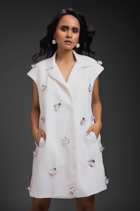 Buy Deepika Arora White Crepe Sequins Collared Rozella Designer Dress Online at Aza Fashions Buy_Deepika Arora_White Crepe Sequins Collared Rozella Designer Dress _Online_at_Aza_Fashions